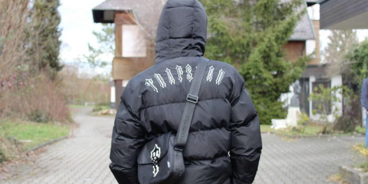 Fresh Ways to Carry a Trapstar Bag with Casual Outfits